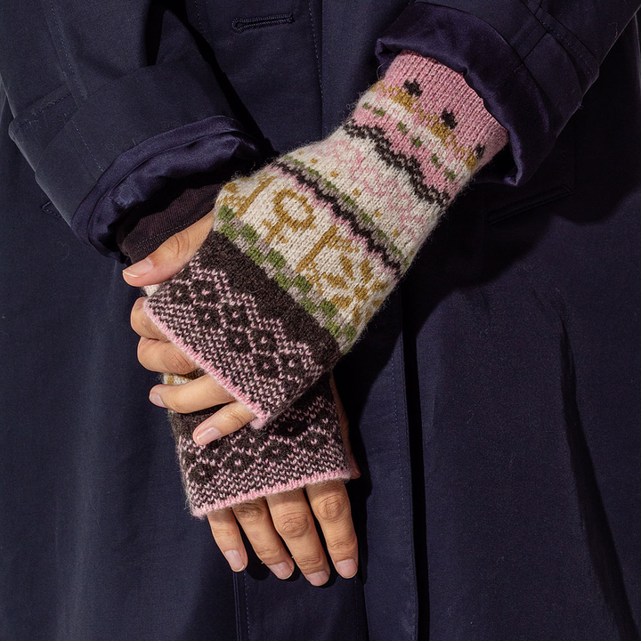 Fairisle Wrist Warmers in Calamine