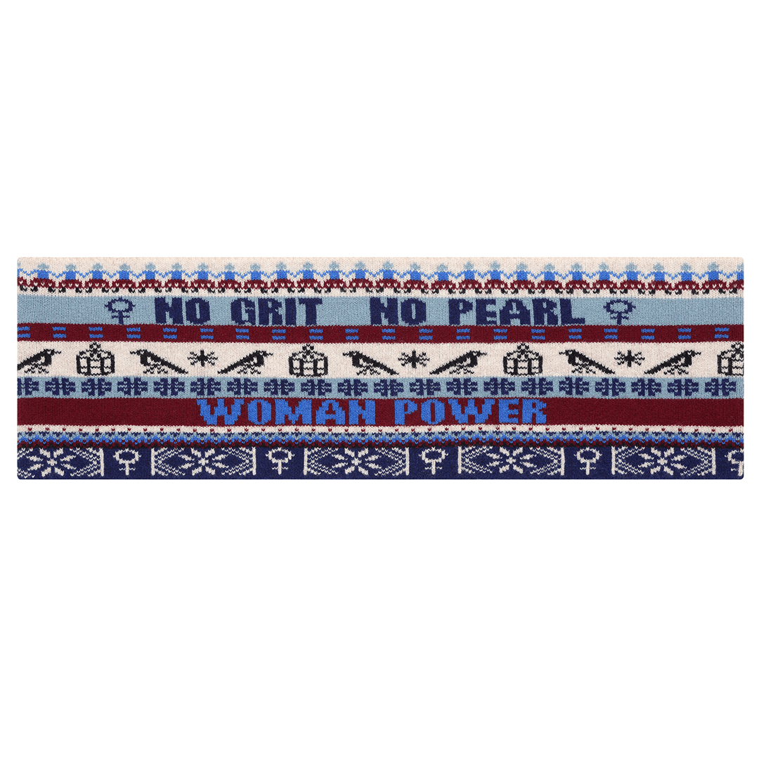Feminist Fairisle Loop Scarf in Klein scarf Black & Beech