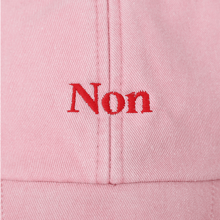 Non Baseball Cap in Stonewash Pink baseball cap Black & Beech