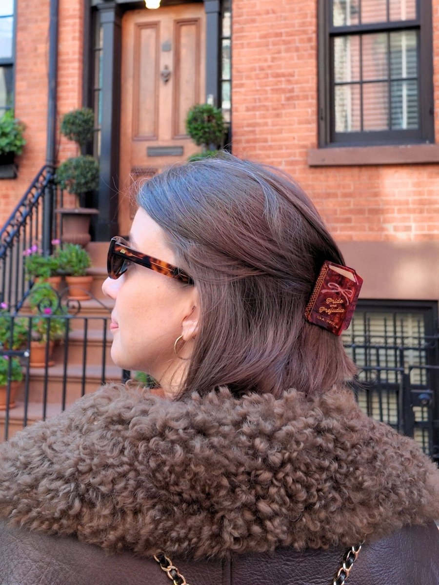 Hand - painted Mini Pride & Prejudice Book Claw Hair Clip - Black & Beech