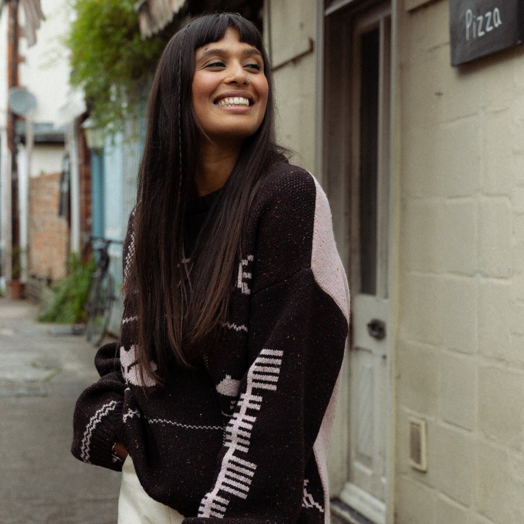 Saoirse Jumper in Peat &amp; Dogrose - Black &amp; BeechXS