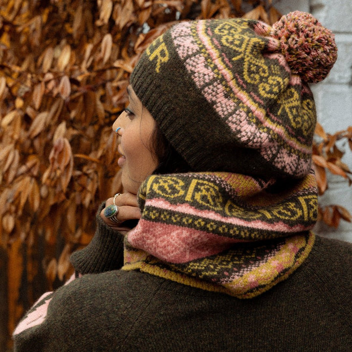 Pre-Order - Fairisle Fiadh Beret Tam in Kelp - Black &amp; Beech