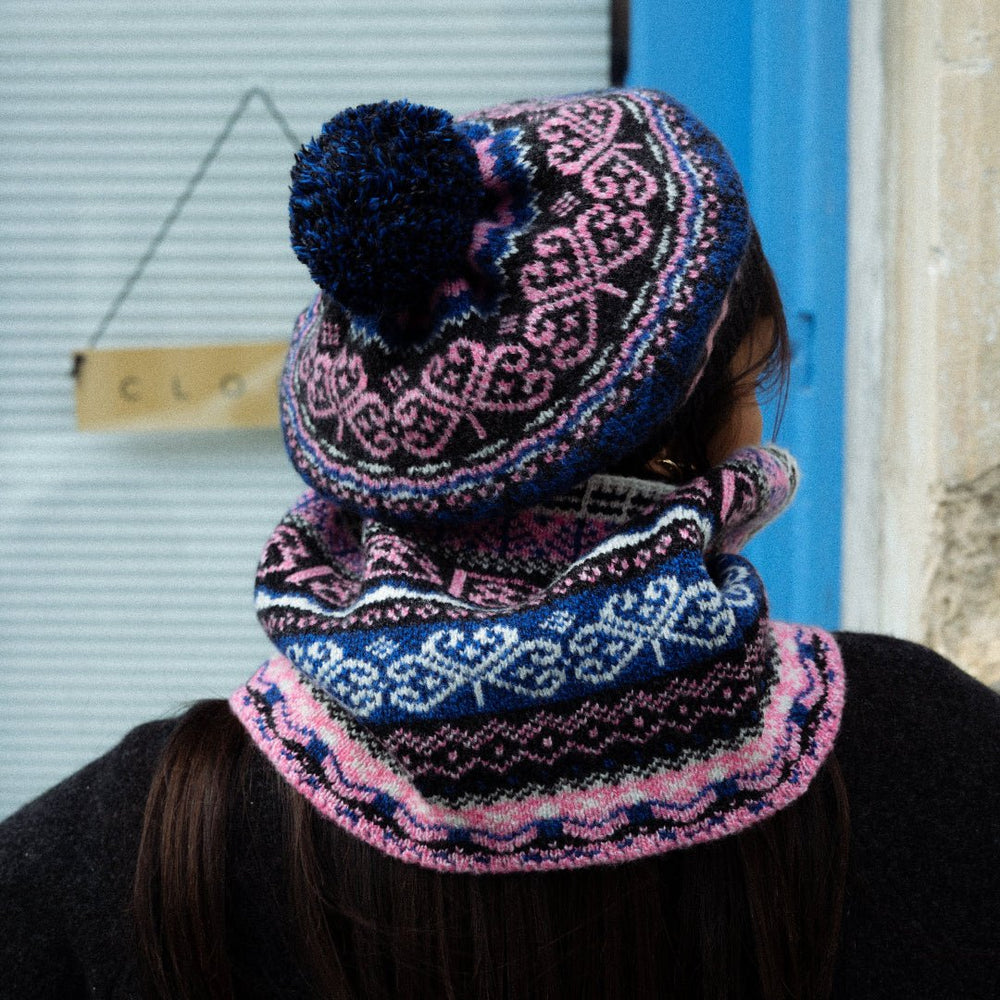 Pre-Order - Feminist Fiadh Snood in Anthracite - Black & Beech