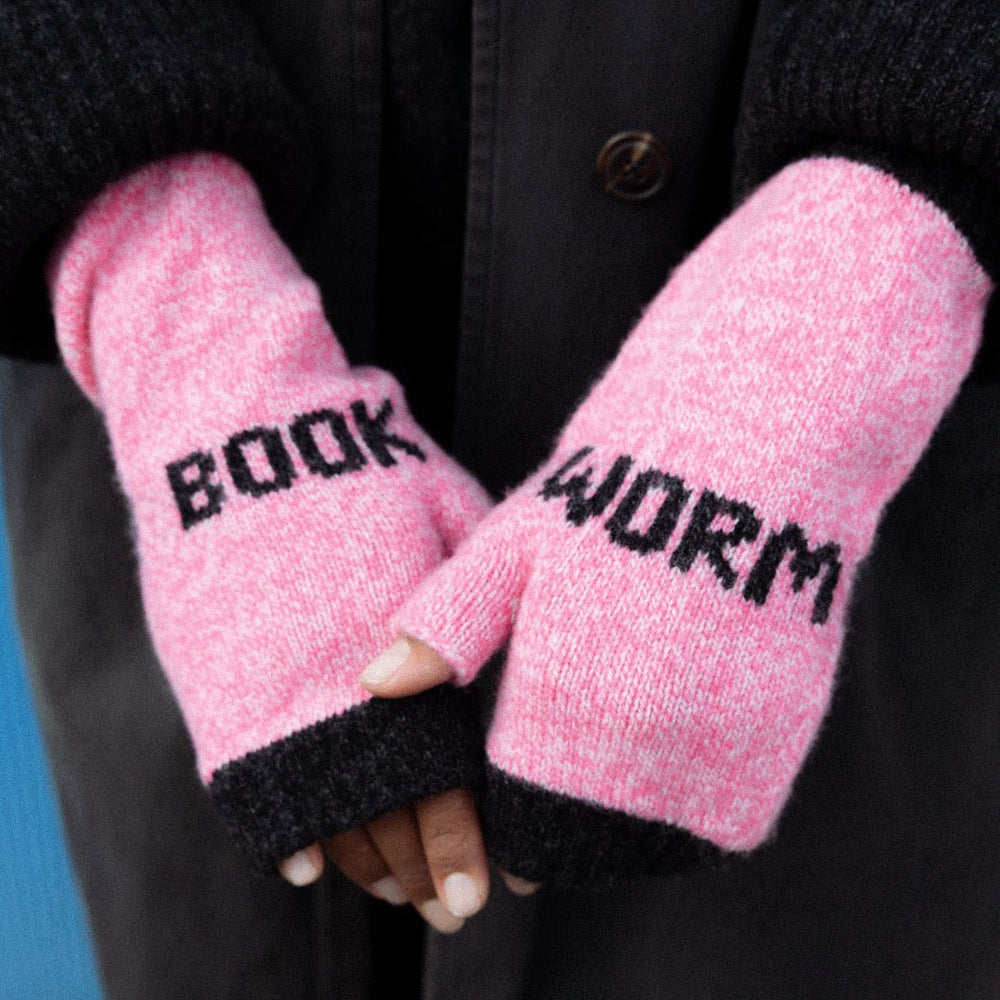 Book Worm Mittens in Róisín & Anthracite - Black & Beech