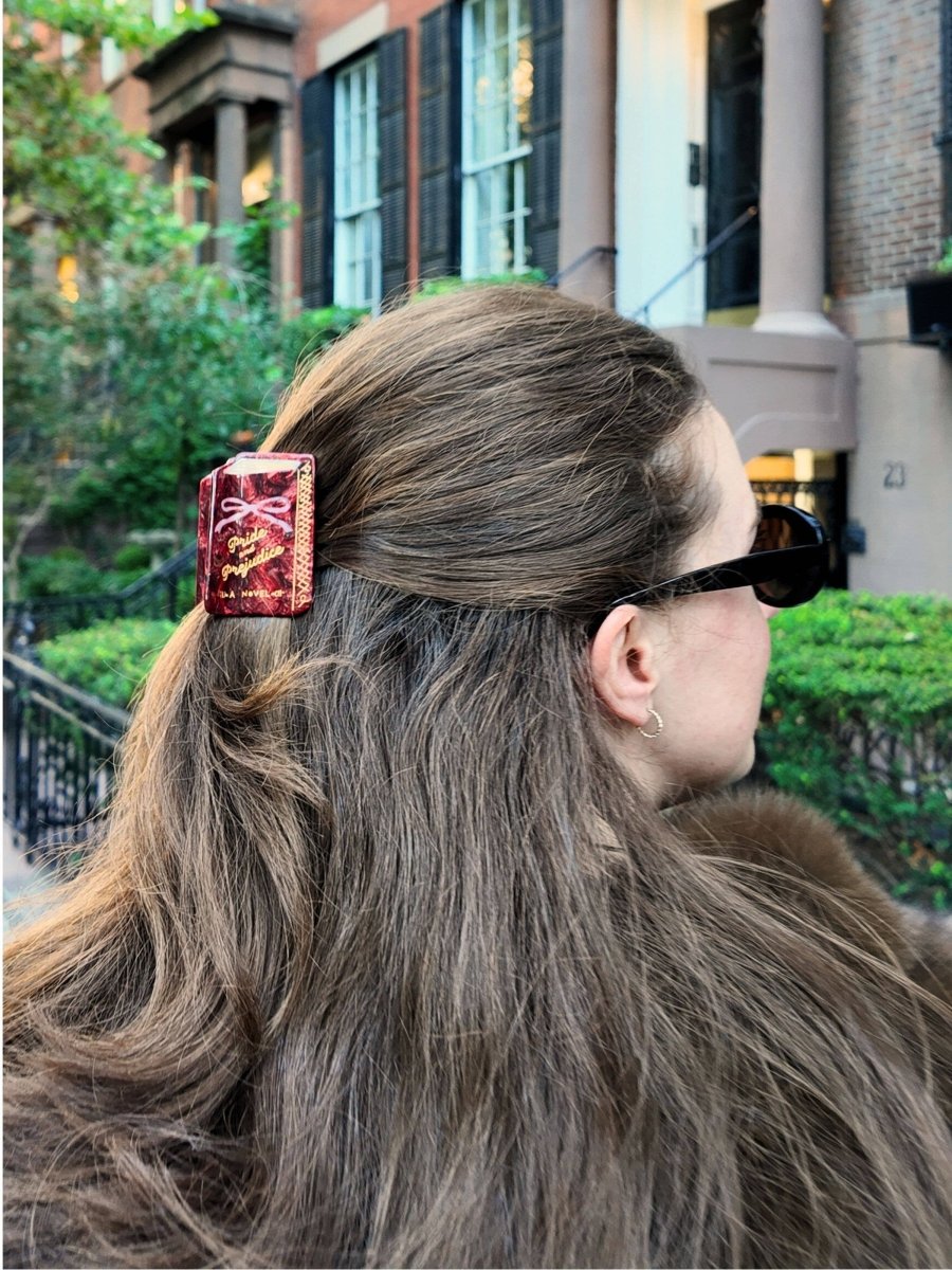Hand - painted Mini Pride & Prejudice Book Claw Hair Clip - Black & Beech