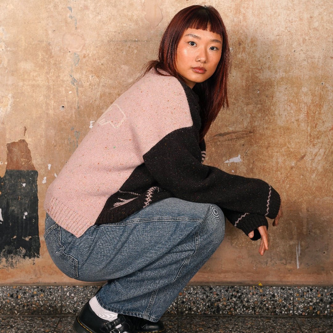 Saoirse Jumper in Peat &amp; Dogrose - Black &amp; BeechXS