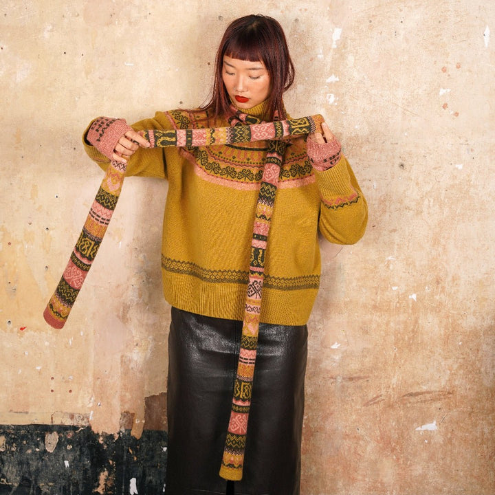 Pre-Order - Fairisle Fiadh Scarf in Kelp - Black &amp; Beech