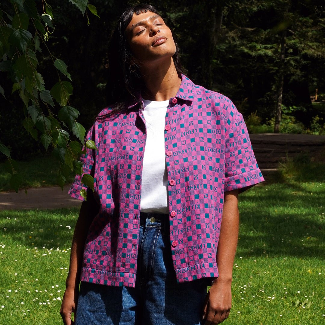 Easy-fit Organic Cotton Summer Shirt in Fuchsia &amp; Teal - Black &amp; Beech1