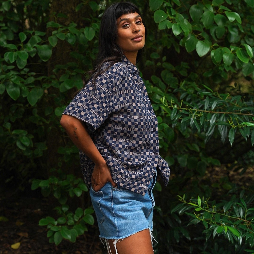 Easy-fit Organic Cotton Summer Shirt in Midnight &amp; Putty - Black &amp; Beech1