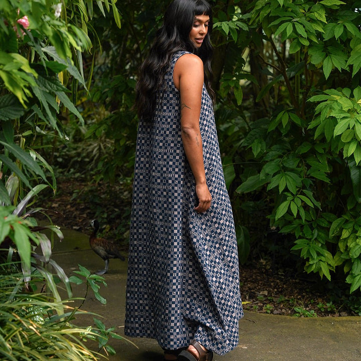 Easy-fit Organic Cotton Summer Dress in Midnight &amp; Putty - Black &amp; Beech1
