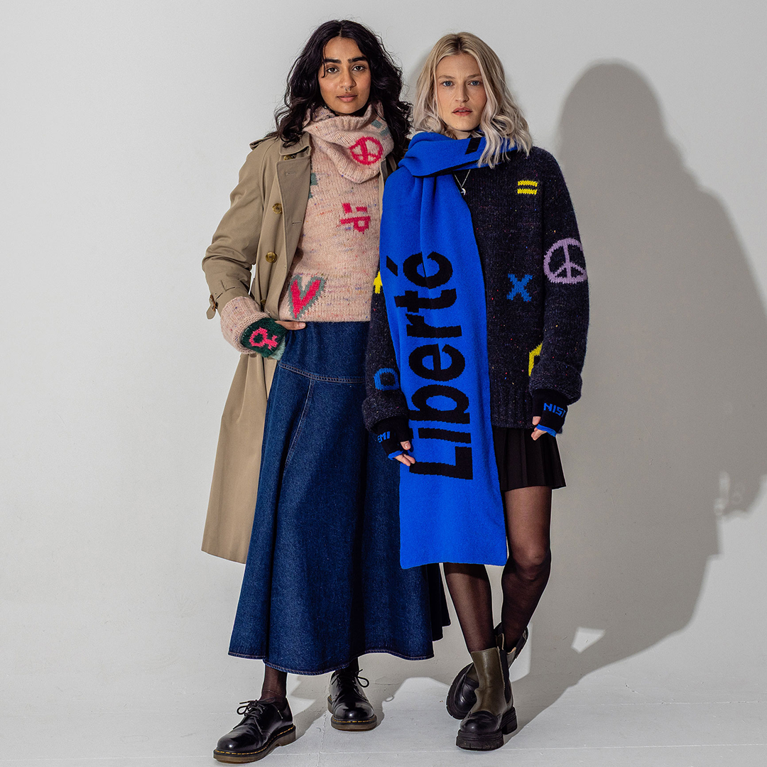Cosmos Jumper in Asteria