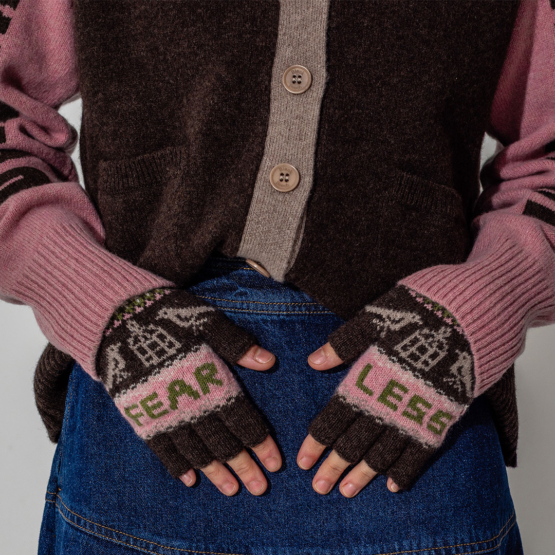 Fearless Fingerless Gloves in Cocoa