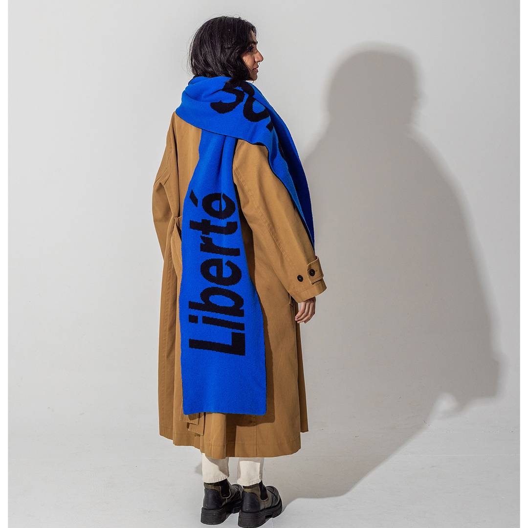Liberté, Egalité, Sororité® Lambswool Feminist Slogan Scarf in Klein & Navy
