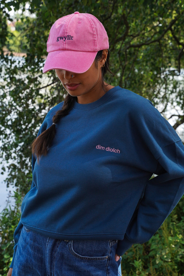 Dim Diolch Embroidered Sweatshirt - PREORDER