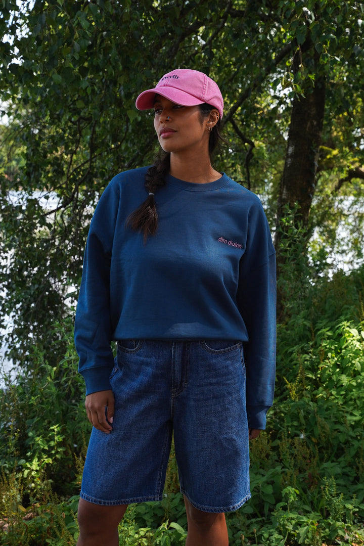 Dim Diolch Embroidered Sweatshirt - PREORDER
