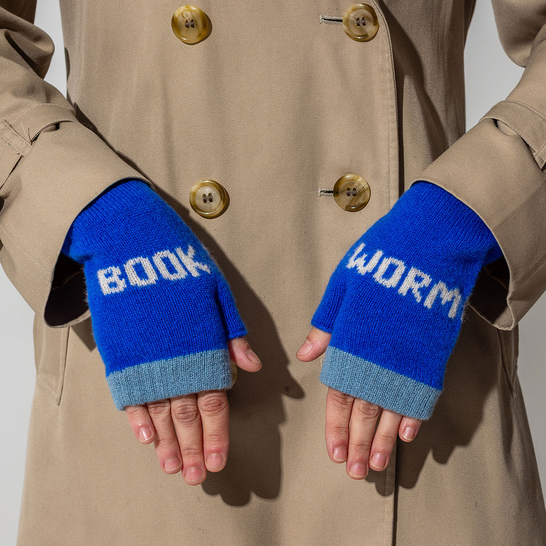 Book Worm Mittens in Klein & Linen
