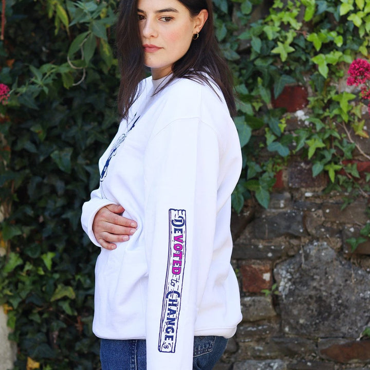 Devoted to Change Sweatshirt in White Sweatshirts Black & Beech