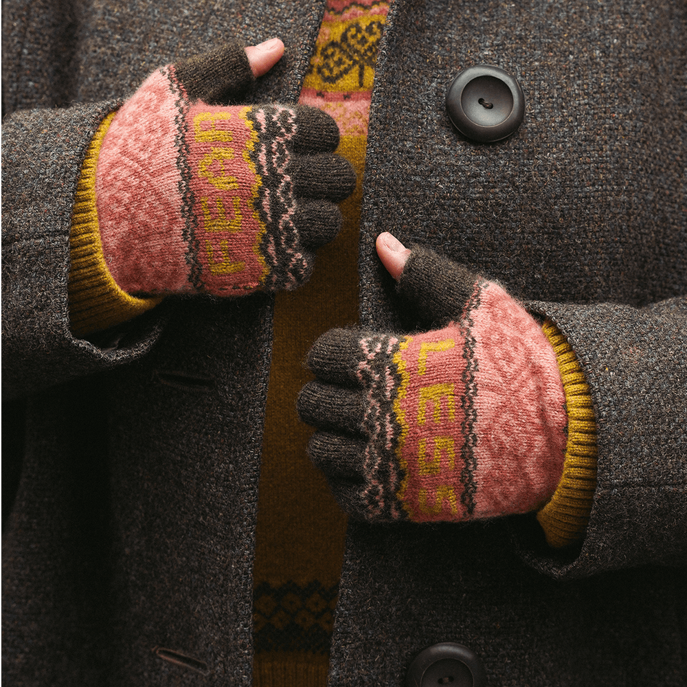 Fearless Fingerless Gloves in Kelp - Black & Beech