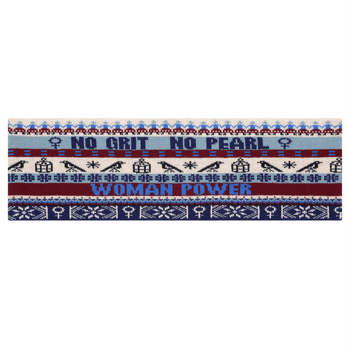 Feminist Fairisle Loop Scarf in Klein scarf Black & Beech