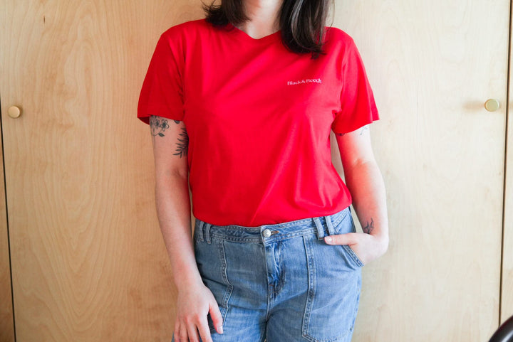 Feminist Icon Organic Cotton Red T-Shirt T-shirts Black & Beech