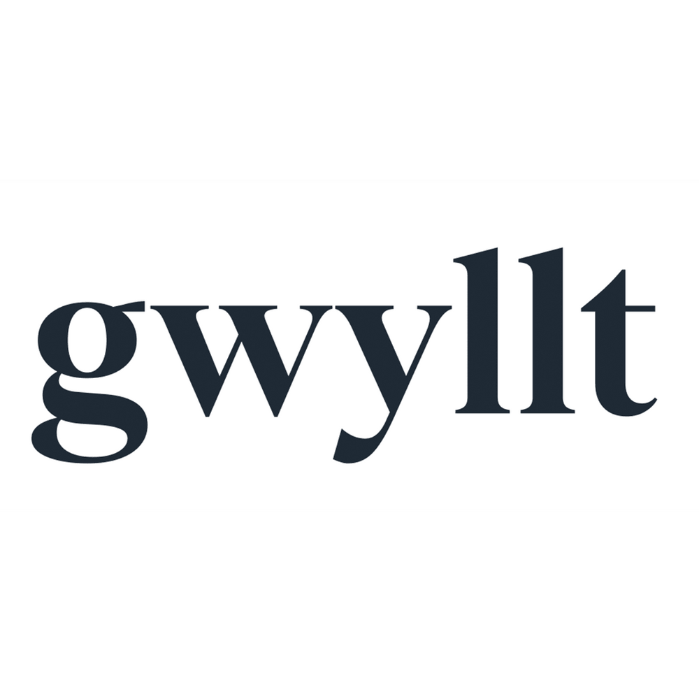 Gwyllt Embroidered Sweatshirt - PREORDER - Black & BeechPink with Navy Thread