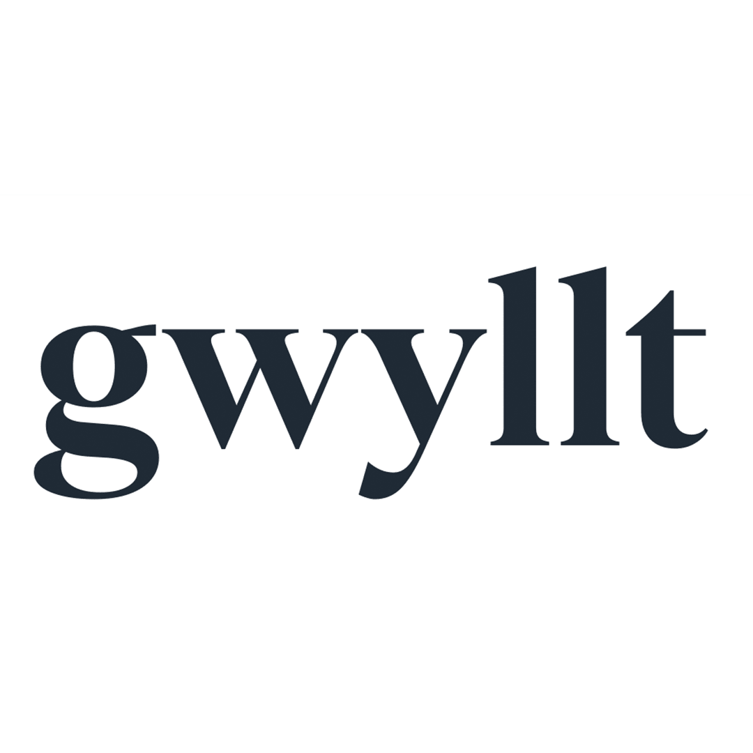 Gwyllt Embroidered Sweatshirt - PREORDER - Black &amp; BeechPink with Navy Thread