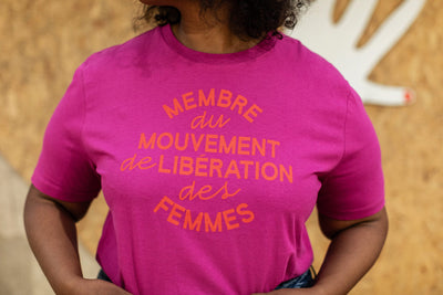 'Membre du mouvement de libération des femmes' fuchsia cotton t-shirt T-shirts Black & Beech