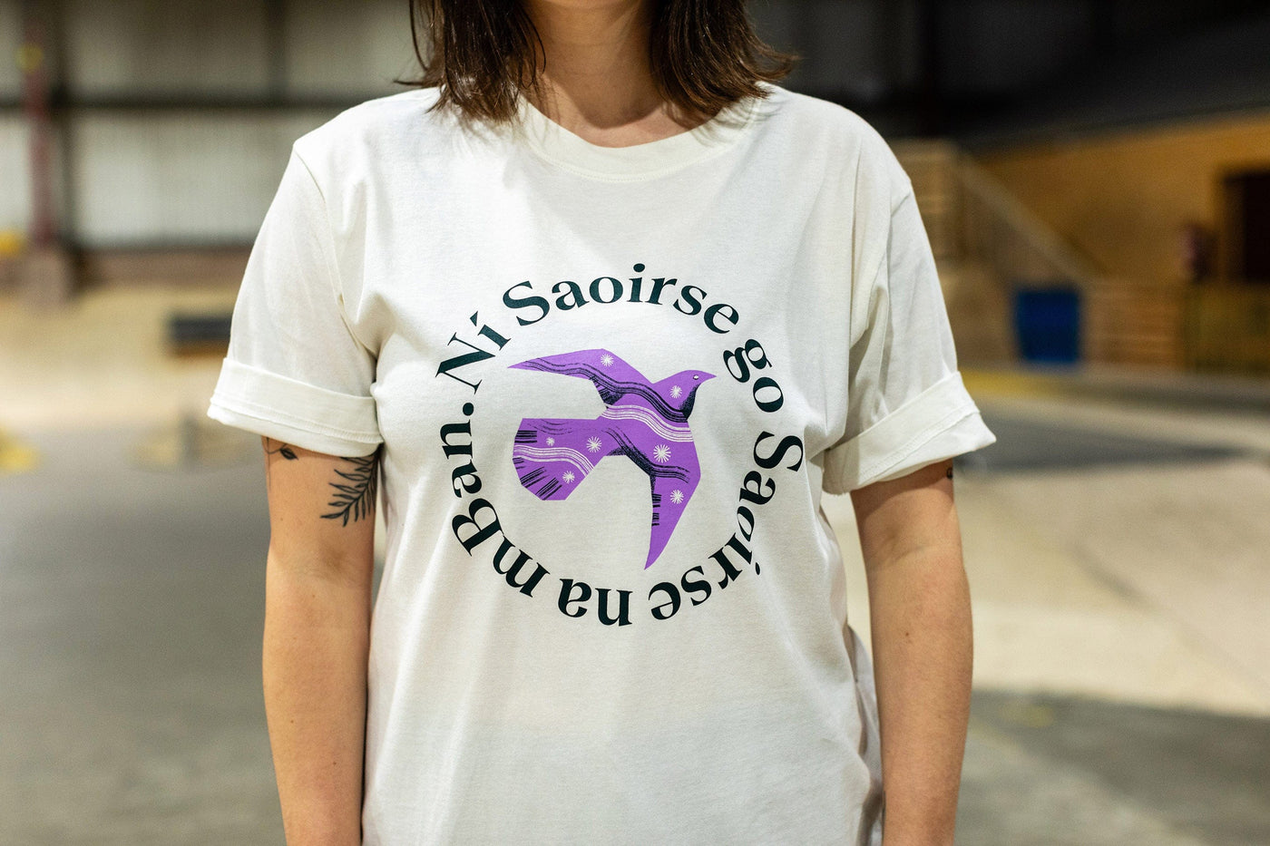 Ní Saoirse go Saoirse na mBan Vintage Cream Heavyweight T Shirt T-shirts Black & Beech