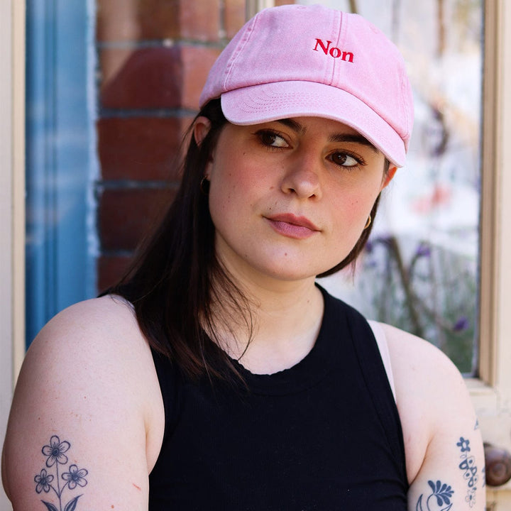 Non Baseball Cap in Stonewash Pink baseball cap Black & Beech