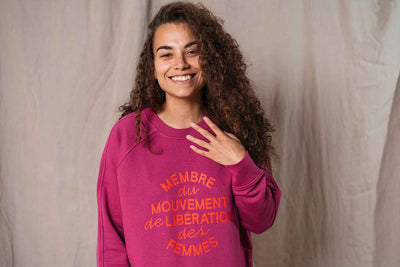 'Membre du mouvement de libération des femmes' fuchsia sweatshirt. Black & Beech